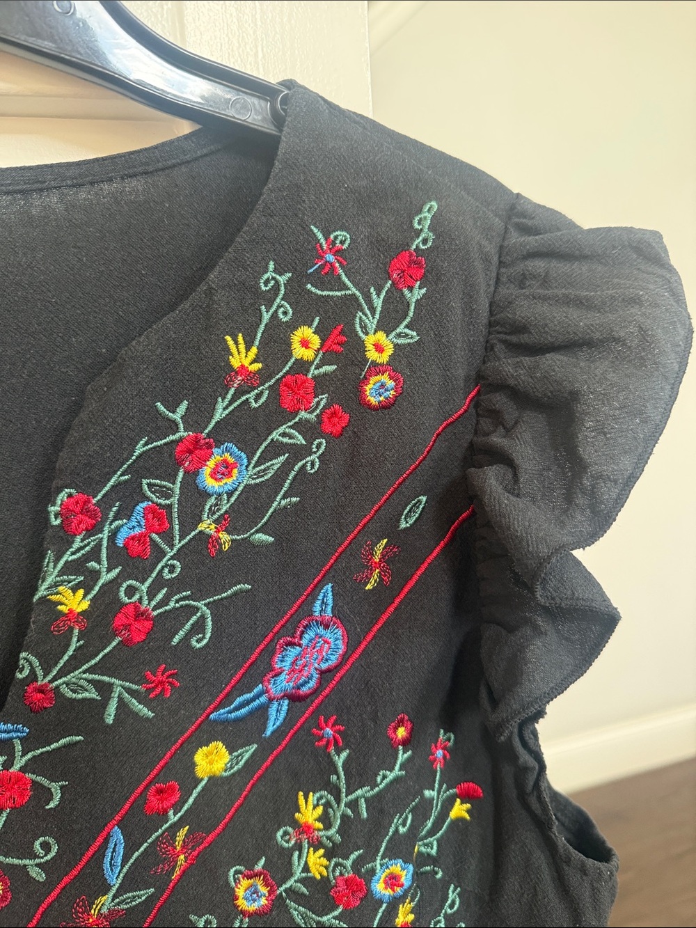SHEIN Black Dress Embroidered Floral Top XL - Picture 3 of 6